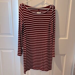 Excellent condition Lou and Grey long sleeve dress from the Loft